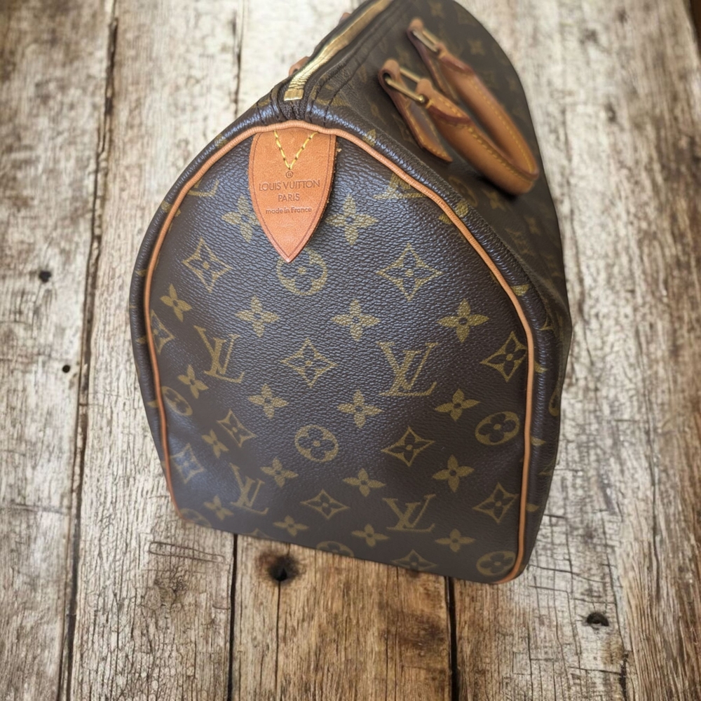 Louis Vuitton Monogram Speedy 35 Handbag - Picture 4 of 17